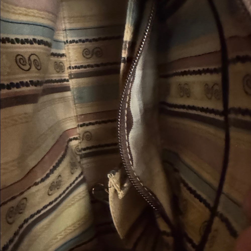 Brighton straw woven hand bag. - Picture 5 of 11